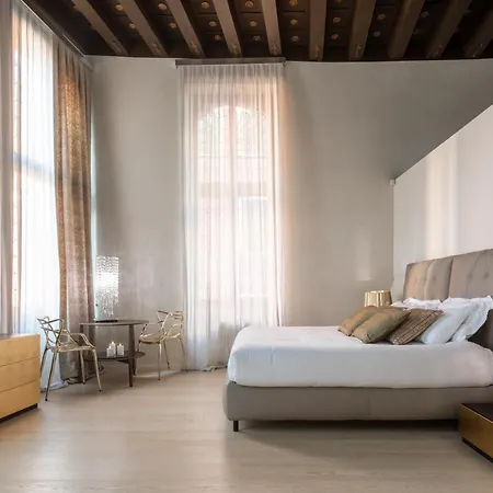 Palazzo Soranzo Noble Floor R&r Венеция