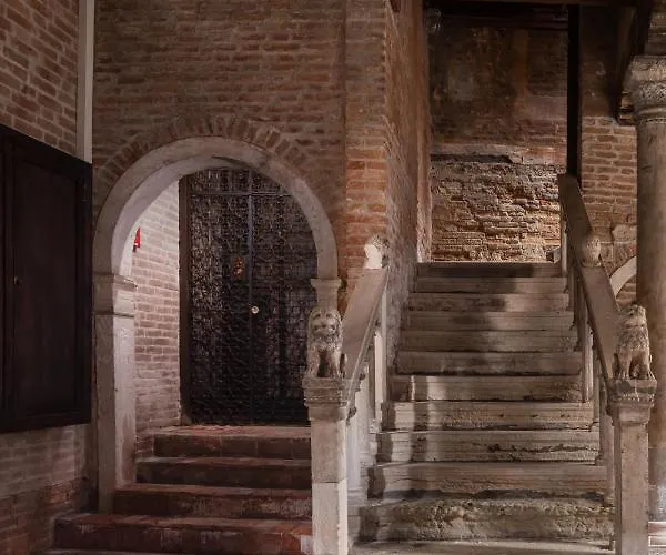 Palazzo Soranzo Noble Floor R&r Wenecja