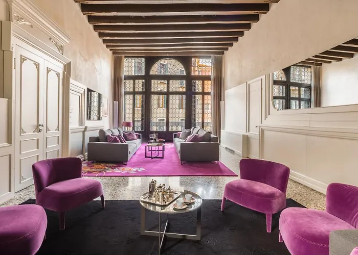 Palazzo Soranzo Noble Floor R&r Apartament